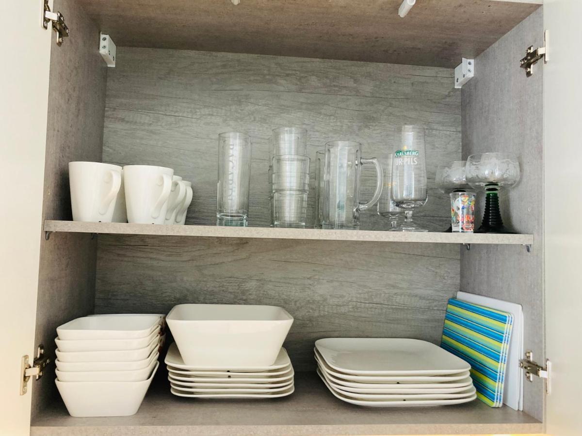 Living At Saarpartments -Adults Only- 2 Bedroom, Netflix - Business & Holiday Apartments For Long- And Short Term Stay, 3 Min To Train Station, Secure E-Bike Parking! Saarbrücken Exterior foto