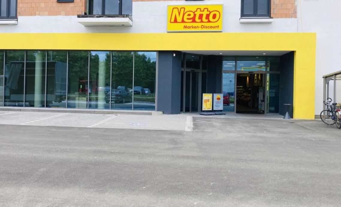 Living At Saarpartments -Adults Only- 2 Bedroom, Netflix - Business & Holiday Apartments For Long- And Short Term Stay, 3 Min To Train Station, Secure E-Bike Parking! Saarbrücken Exterior foto