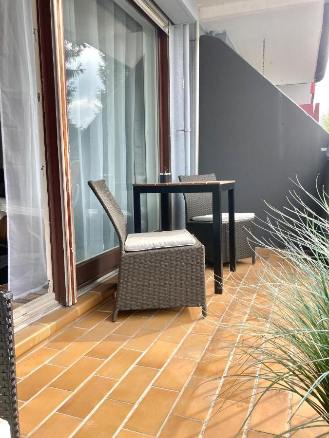Living At Saarpartments -Adults Only- 2 Bedroom, Netflix - Business & Holiday Apartments For Long- And Short Term Stay, 3 Min To Train Station, Secure E-Bike Parking! Saarbrücken Exterior foto